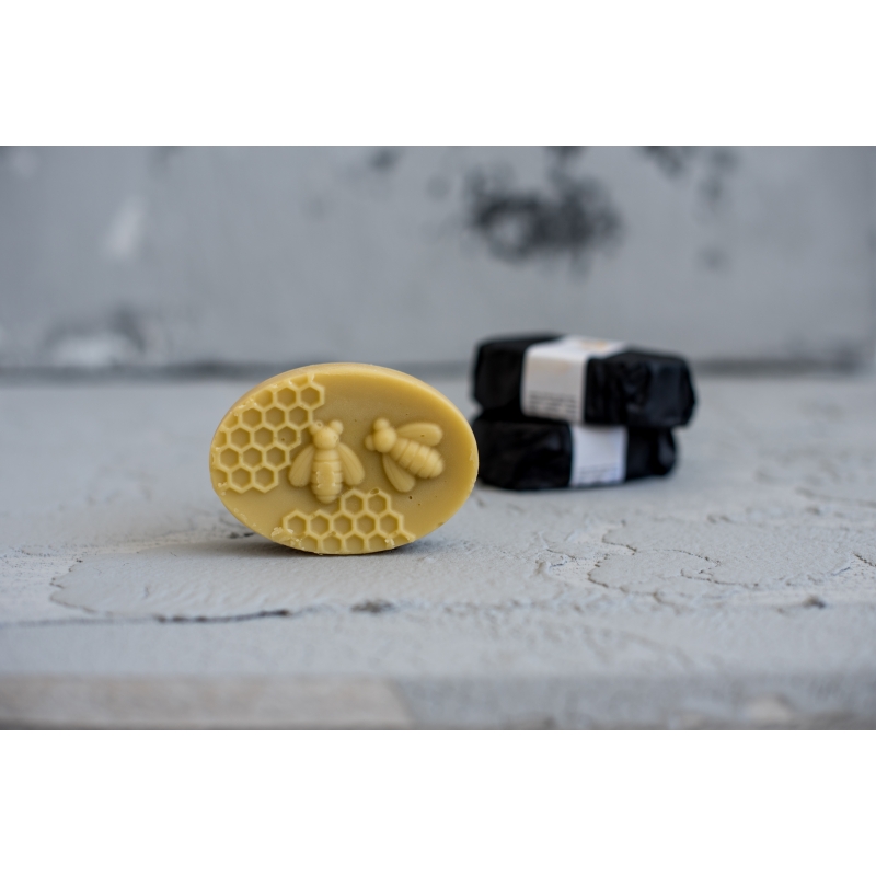 Kietasis kūno sviestas "Bitė kietuolė"